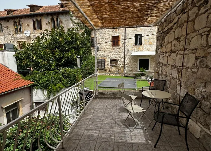 Kolbe Hvar Piazza * フヴァル