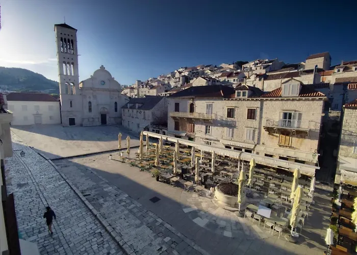 アパート Kolbe Hvar Piazza フヴァル