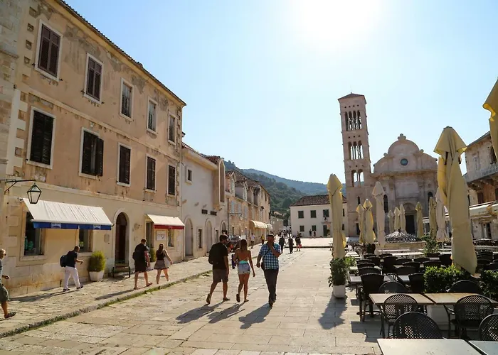 Kolbe Hvar Piazza *