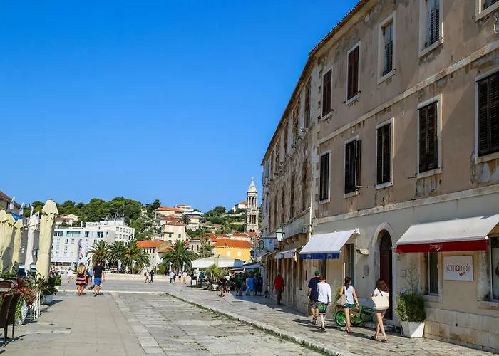 Kolbe Hvar Piazza *