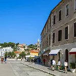Kolbe Hvar Piazza *