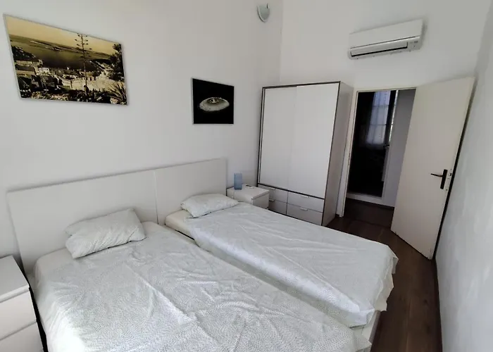 Kolbe Hvar Piazza Appartement