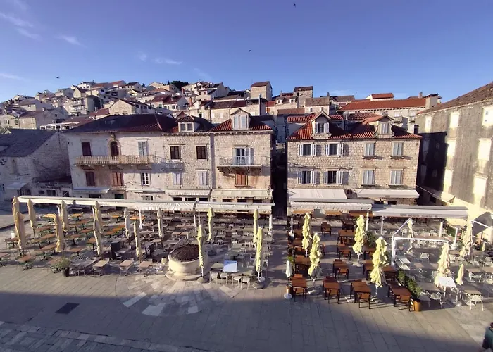 Kolbe Hvar Piazza Apartman *