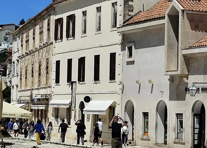 Kolbe Hvar Piazza Appartement Hvar Town